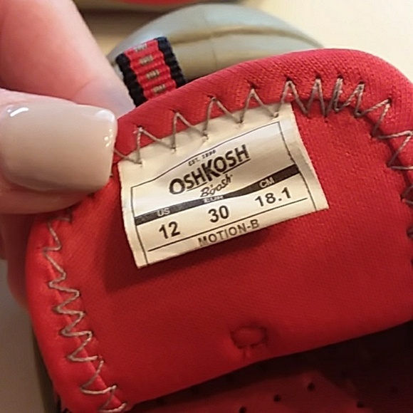 OshKosh b'gosh Navy and red size 12 motion b shoes - Picture 6 of 6